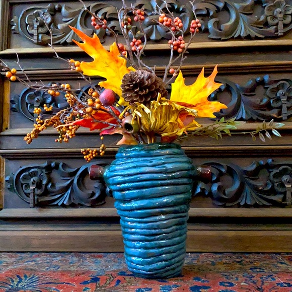 Artisan made ceramic vase - Picture 2 of 15